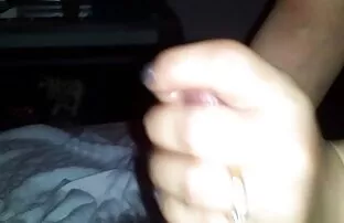 XXX او یک هنرمند آرایش سخت نیست و عکسهای سکسی زنان حشری بعد از آن همه نوشیدنی خود را می نوشد