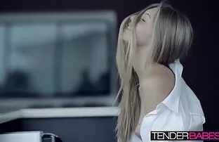 XXX شب عکس های سکسی زنان عرب قبل از کریسمس ، عوضی تسلیم شد به دو کف