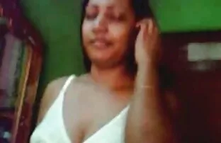 XXX الیزابت الاغ خود را پیچیده و با لباسش رشد می عکسهای سکسی زنان کند