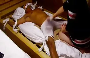 XXX یک خانم پرشور سوار بر یک فال ایستاده عکسهای سکسی زنان است