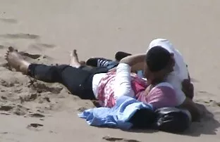 XXX دو دختر یک شمع موم می عکس سکسی زن جنده کنند