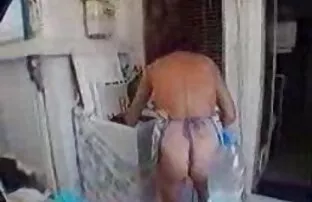 XXX نوک انگشتانش عکسهای سکسی از زنان را با جوانان کوچک و کوچک