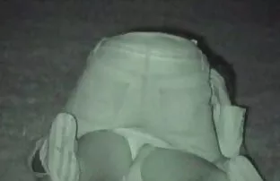 XXX آب نبات لیس مرغ ﻿عکس سکسی زن روی چوب وزوز را جلب می کند