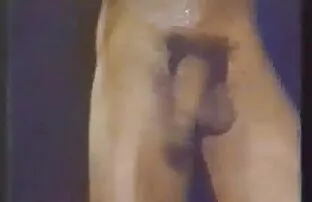 XXX خروس بزرگ یک منحرف ، سوراخ باریک یک شلخته جوان را در خیابان پیچیده عکسهای سکسی زنان دوجنسه است