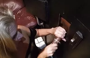 XXX یک زن و شوهر دوست داشتنی 18 ساله در رختخواب سرد می شوند و از خود لذت عکس سکسی زنان عرب می برند