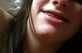 XXX عزیزم روسی که مشغول سیگار کشیدن عکس سکسیزنان POV است