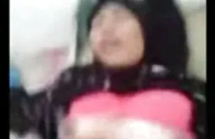 XXX مکیدن برندی در حال عکس های سکسی زنان عرب ریختن رایگان است